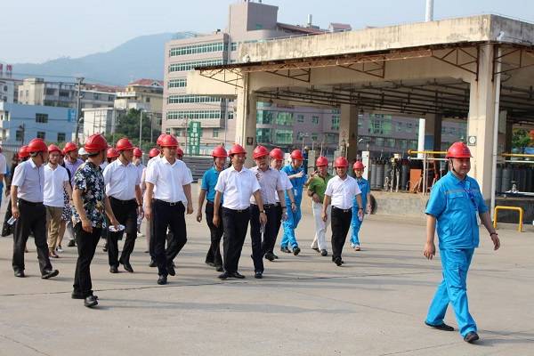 市委.jpg 市委.jpg