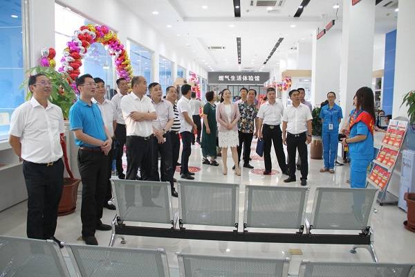 市委2.jpg 市委2.jpg